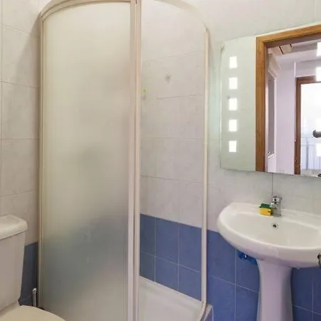 Sea View Penthouse, 1 Bedroom And Sofa Bed * San Pawl il-Baħar