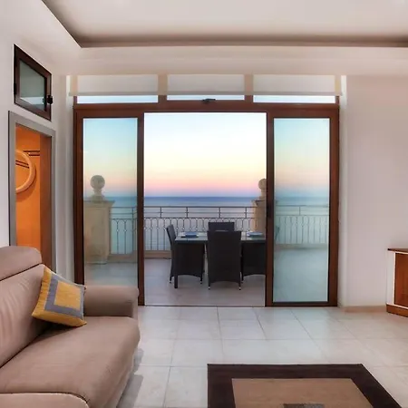 Sea View Penthouse, 1 Bedroom And Sofa Bed *